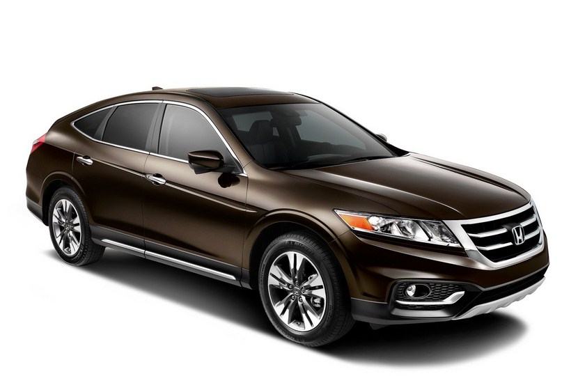 Đánh Giá Chi Tiết Honda Crosstour 2013: Crossover Hợp Thời và Tiện Nghi