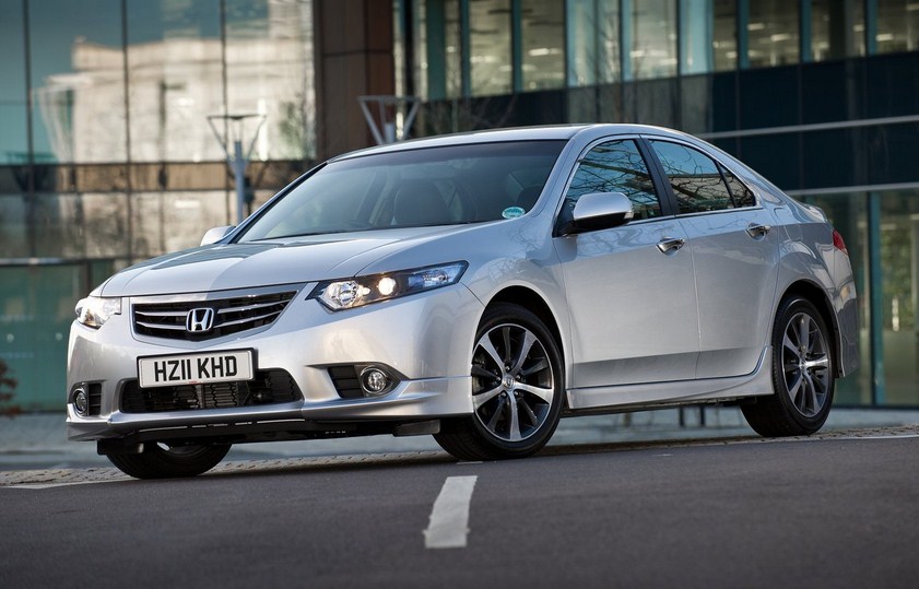 Đánh giá chi tiết Honda Accord 2011: Sedan hạng D vượt trội trong phân khúc