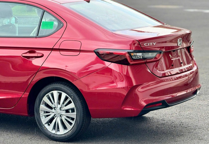 Đánh giá chi tiết Honda City L 2026