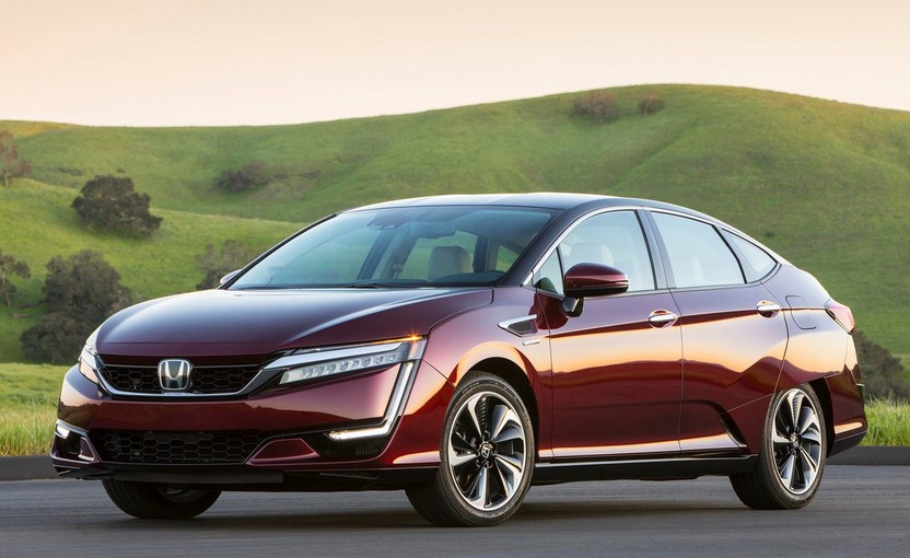 Đánh giá chi tiết Honda Clarity Fuel Cell 2017: Tương lai của xe không phát thải