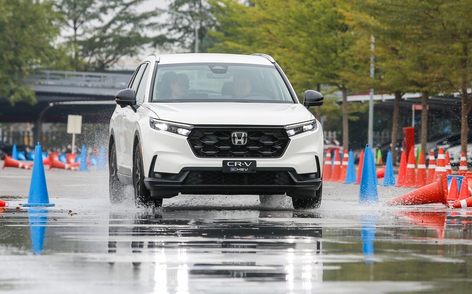 Giá Lăn Bánh Honda CR-V Tại Tuyên Quang/Hà Giang 2026: SUV 7 Chỗ "Quốc Dân" Lên Núi Rừng Đông Bắc