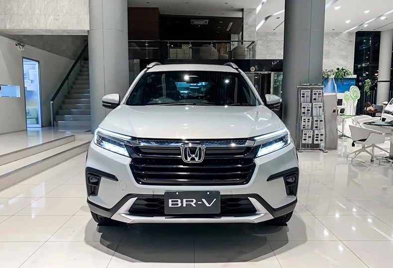 Honda BR-V phiên bản G thiết kế hiện đại và mạnh mẽ