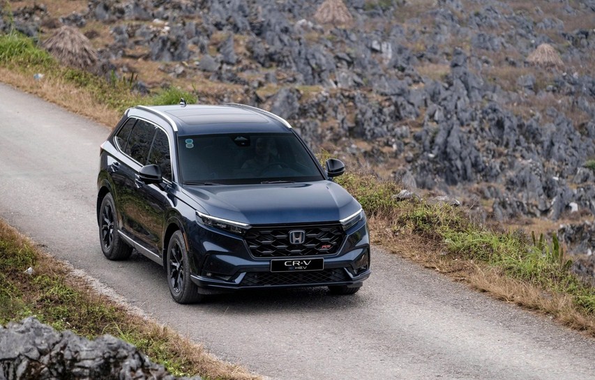 Honda CR-V 5 chỗ hay 7 chỗ tốt hơn? So găng lựa chọn SUV gia đình linh hoạt nhất