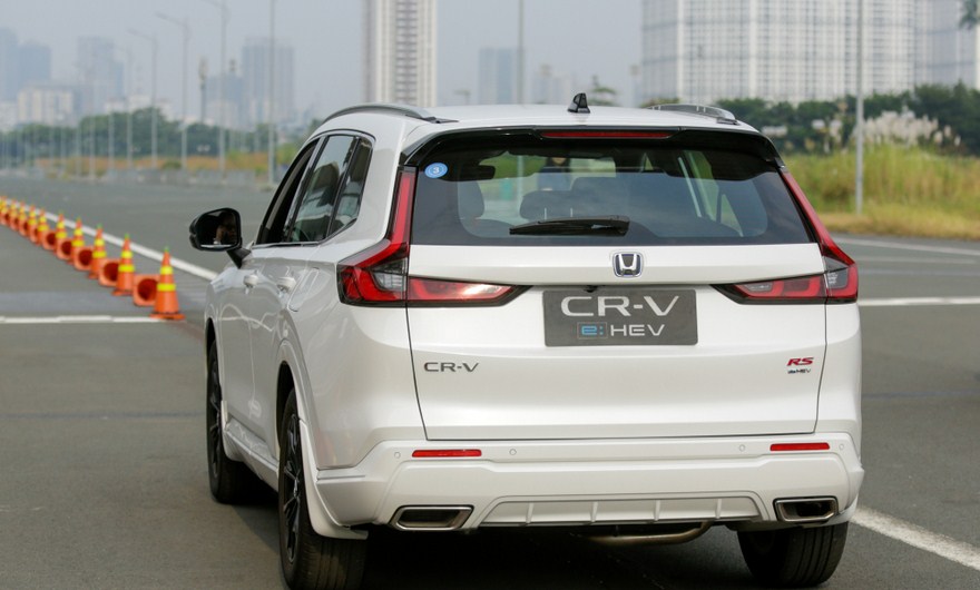 Honda CR-V Hybrid 2025 SUV Hybrid Mạnh Mẽ, Tiết Kiệm và An Toàn Vượt Trội
