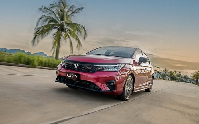 Honda City 2026 ghế sau ngồi thoải mái không? Đánh giá chi tiết không gian & trải nghiệm thực tế