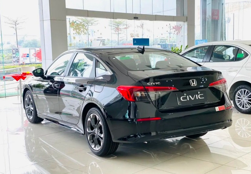 Honda Civic G 2025: Giới Thiệu, Bảng Giá Lăn Bánh, Ngoại Thất, Nội Thất, Động Cơ Vận Hành Và Tính Năng An Toàn